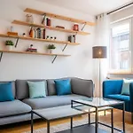 3 Chambres, Centre-ville Avec Parking * Tourcoing