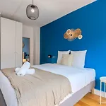 3 Chambres, Centre-ville Avec Parking *