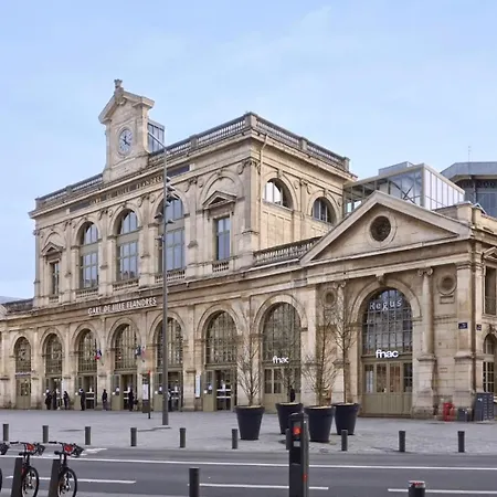 Appartamento 3 Chambres, Centre-ville Avec Parking *